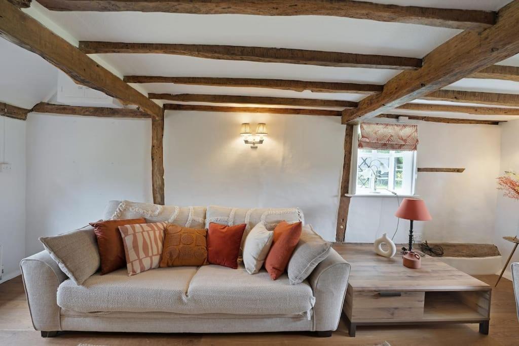 Villa Local Walks Pub Gardens Pet Friendly Landscaped Gardens And Free Private Parking Doddington  Exterior foto